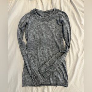 Lululemon Women's swiftly Gray Long Sleeve Top